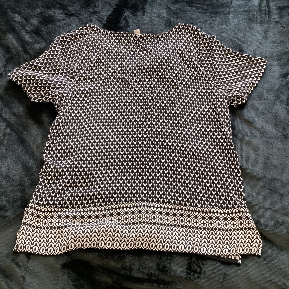 J. Jill women’s black/white blouse, size L, short sleeves, 100% rayon - Picture 2 of 11